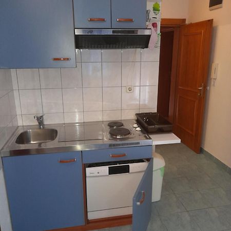 Nives B. Appartement Supetar Buitenkant foto