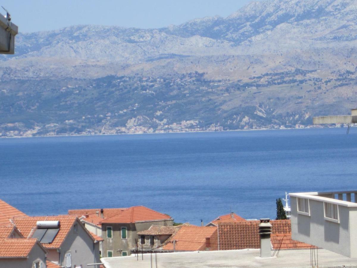 Nives B. Appartement Supetar Buitenkant foto